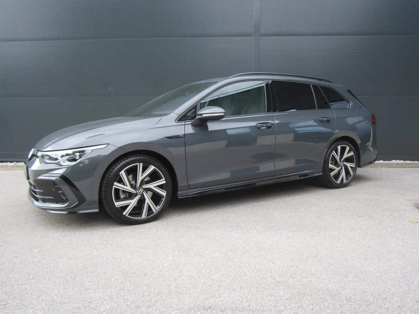 Volkswagen Golf Variant R-Line TDI DSG Grau - 2