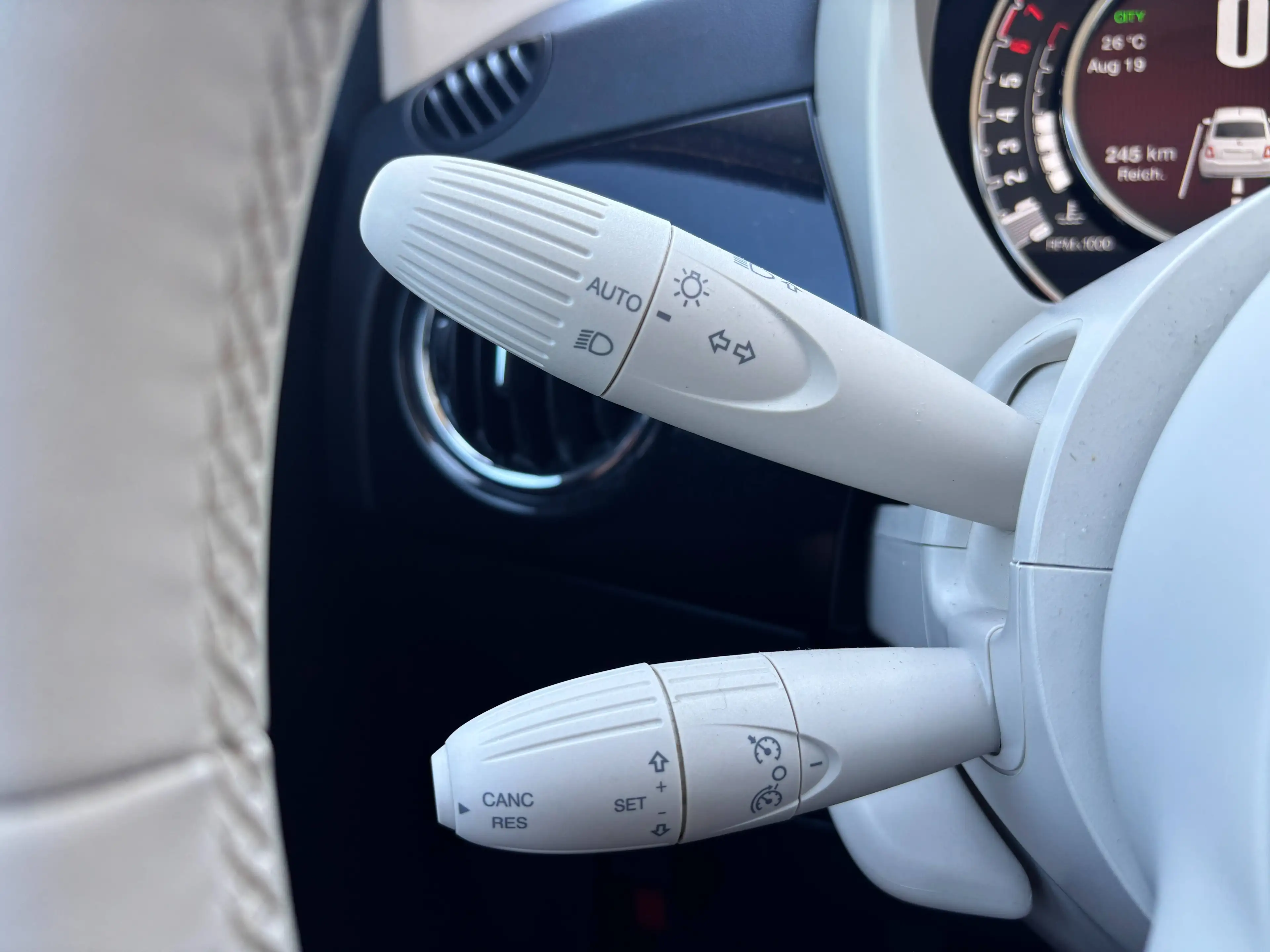 Fiat 500 Dolcevita Panorama Navi Klima ALU Temp. — photo 8