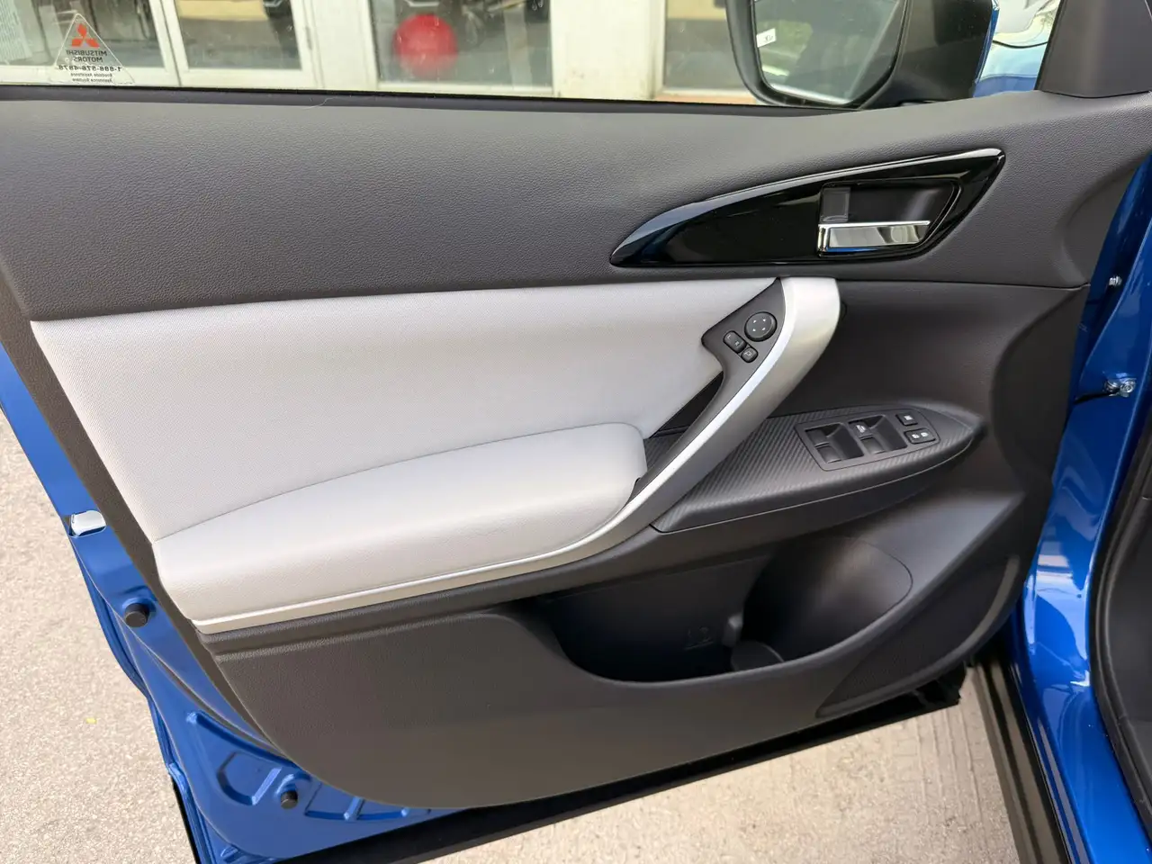 Mitsubishi Eclipse Cross photo Mitsubishi Eclipse Cross
