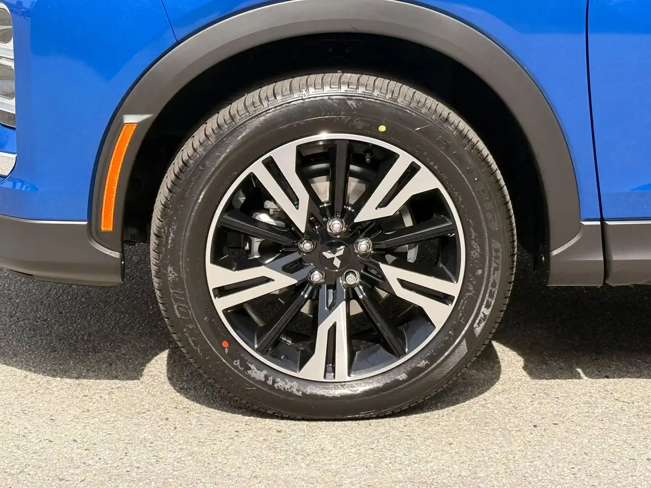 Mitsubishi Eclipse Cross photo Mitsubishi Eclipse Cross