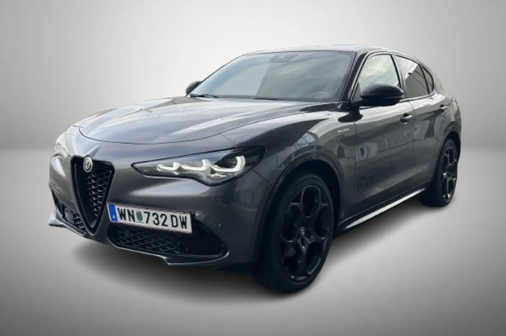 Alfa Romeo Stelvio Veloce 2.2 16V 210 AT8 Q4 Allrad Grau - 1