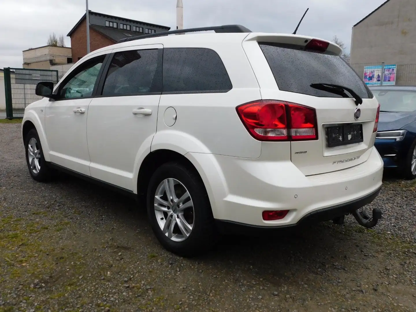 Fiat Freemont 2.0 Multijet 16V Black Code AWD 7 Sitzer Wit - 2