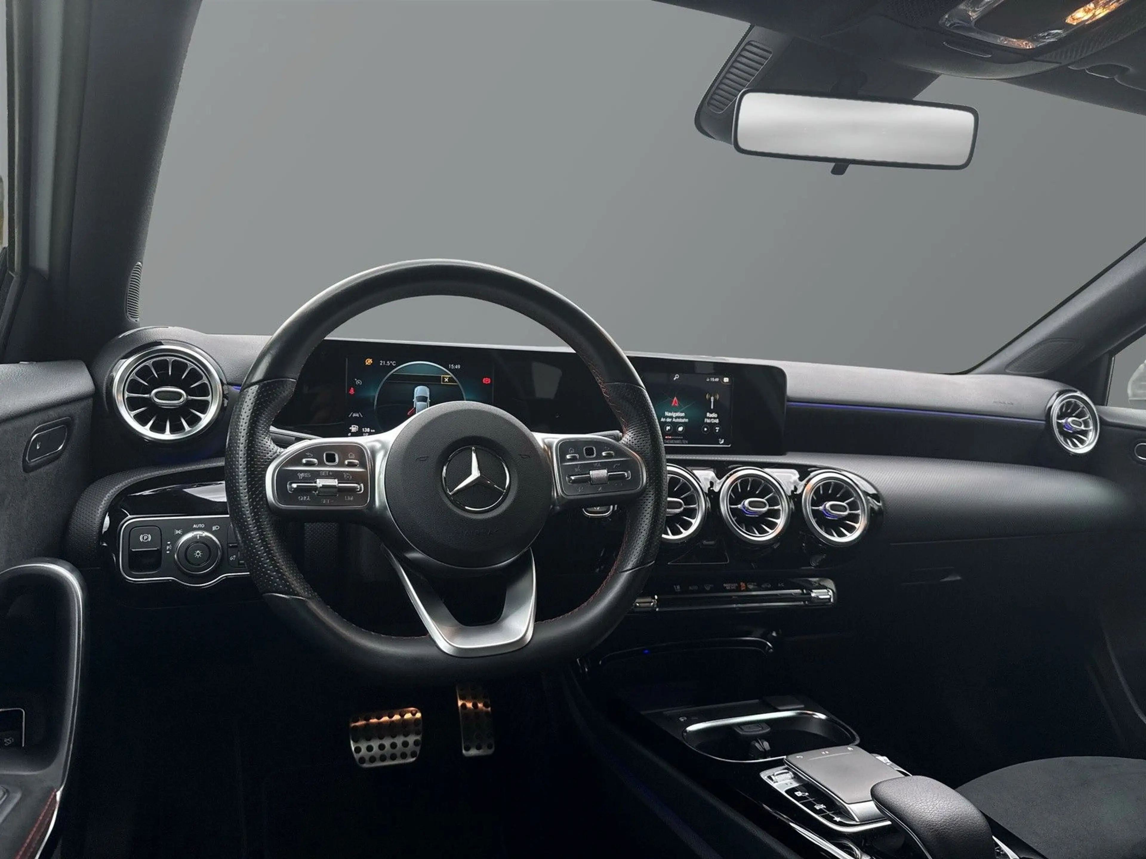 Mercedes-Benz A 200 Limousine*AMG*Unfallfrei*Ambiente*LED* — photo 10
