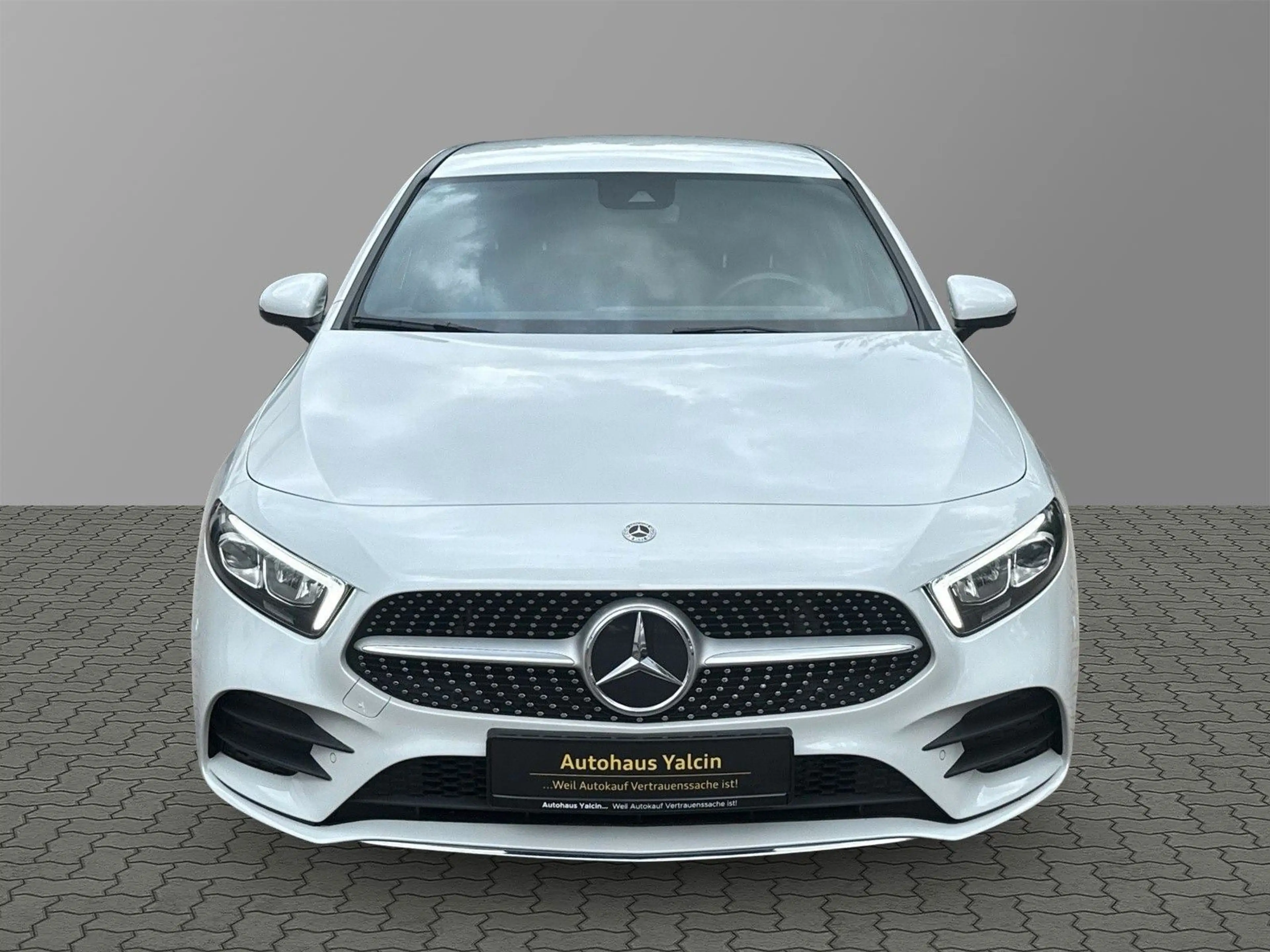 Mercedes-Benz A 200 Limousine*AMG*Unfallfrei*Ambiente*LED* — photo 6