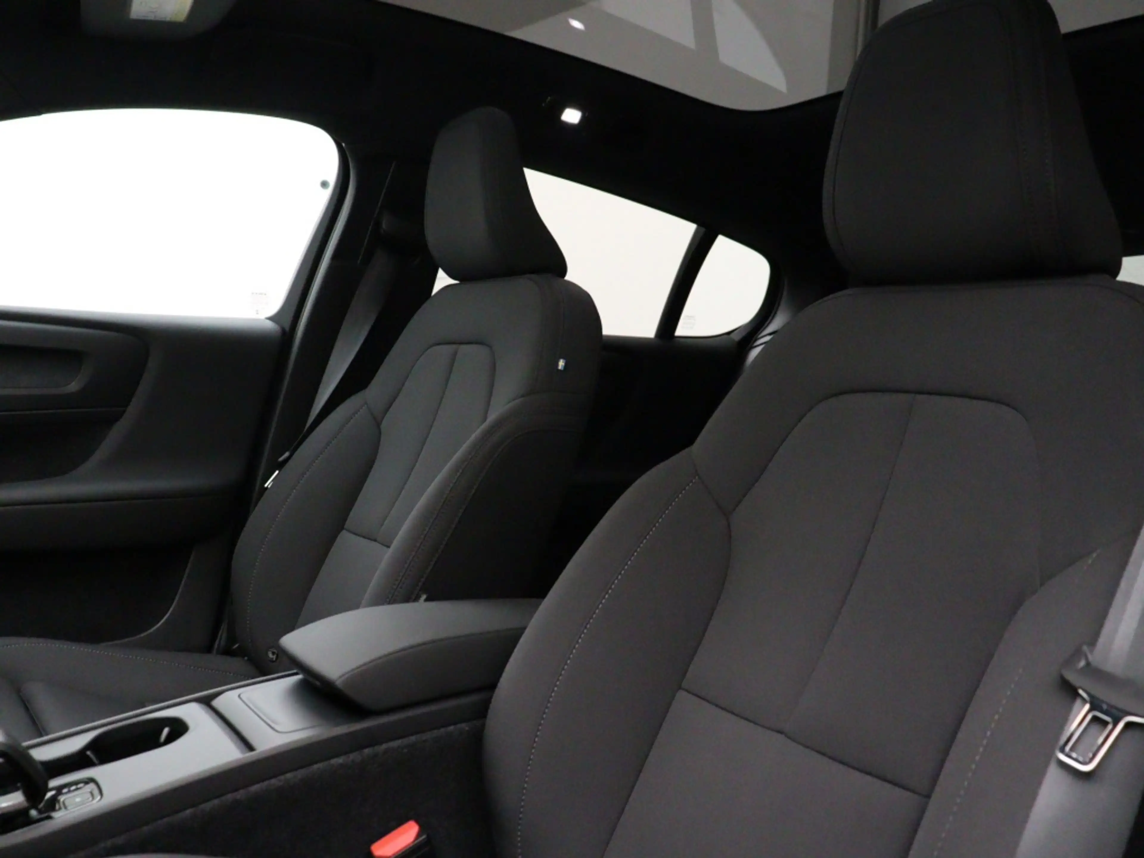 Volvo EC40 EXTENDED RANGE CORE PANORAMADAK 20INCH GOOGLE MAPS — photo 11