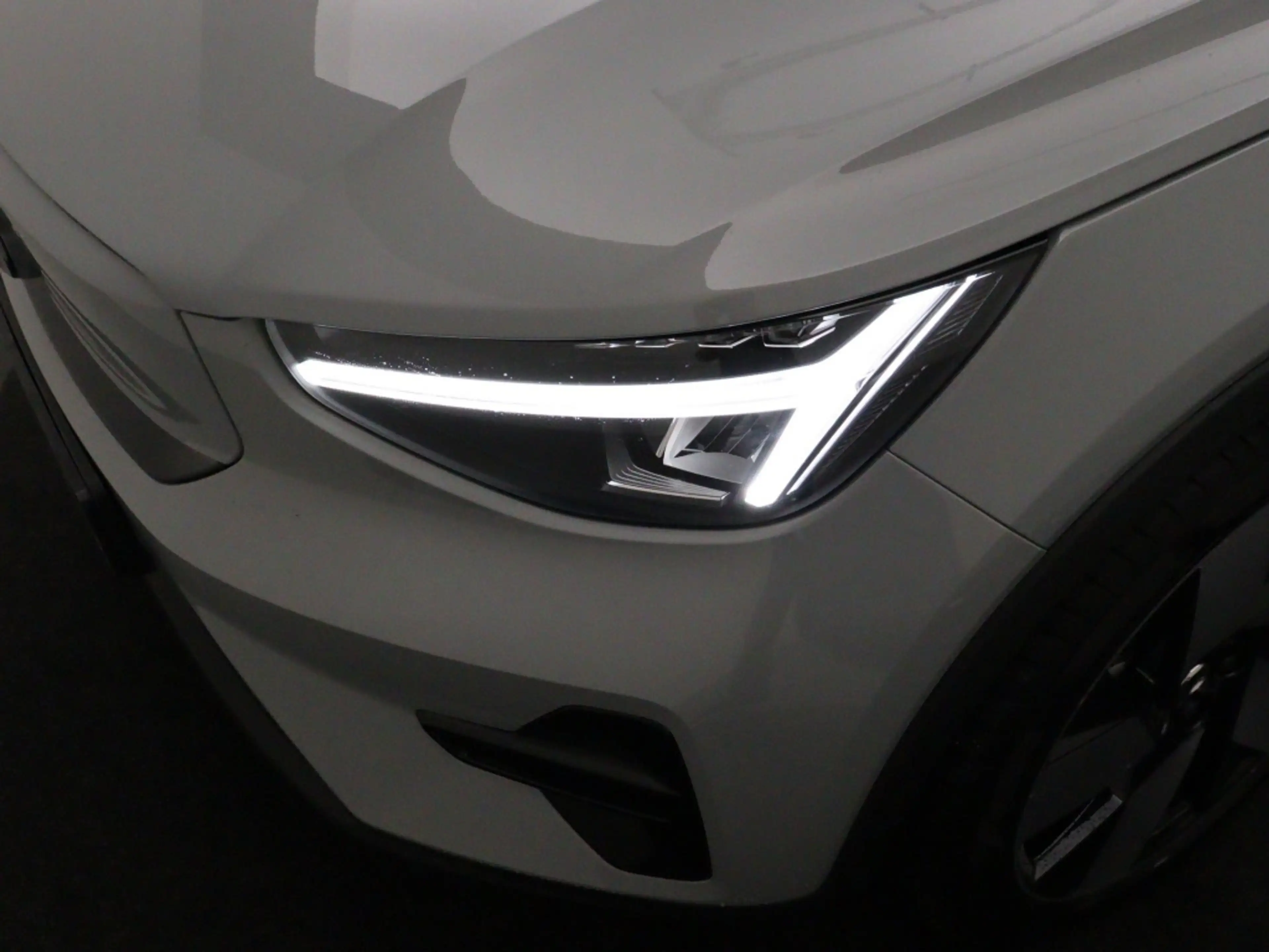 Volvo EC40 EXTENDED RANGE CORE PANORAMADAK 20INCH GOOGLE MAPS — photo 13