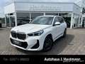 BMW X1 20 i sDrive M SPORT +1.HAND+AHK+ACC+PANO+H&K+ Blanc - thumbnail 1