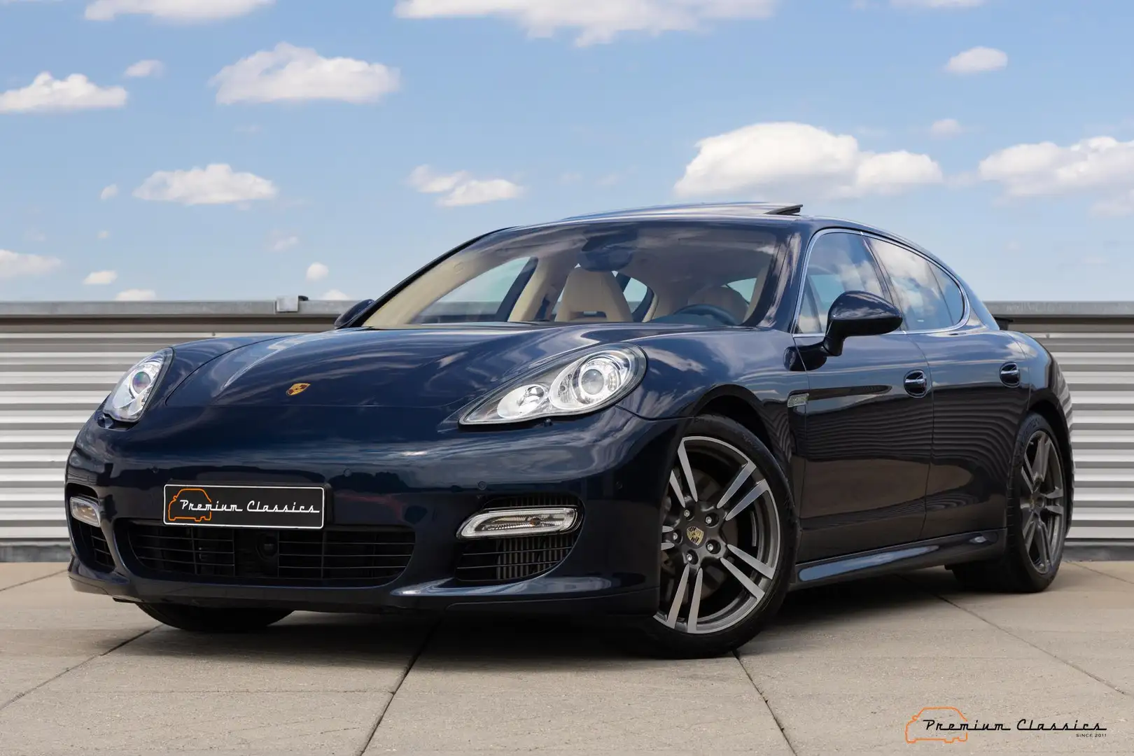 Porsche Panamera 4.8 Turbo | 51.000KM | 1st Owner | Sport Chrono | Blauw - 1