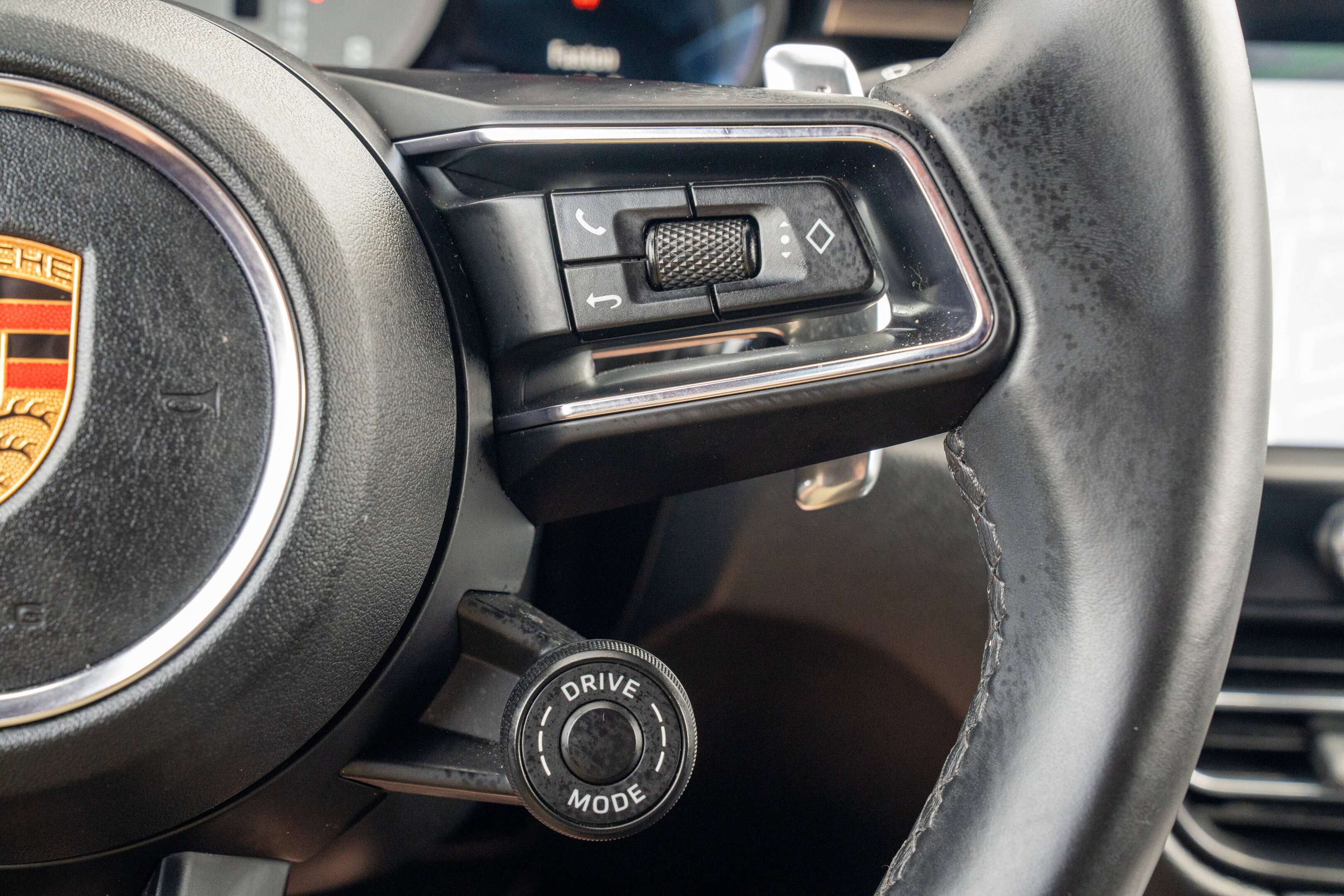 2023 Porsche Macan S thumb 18