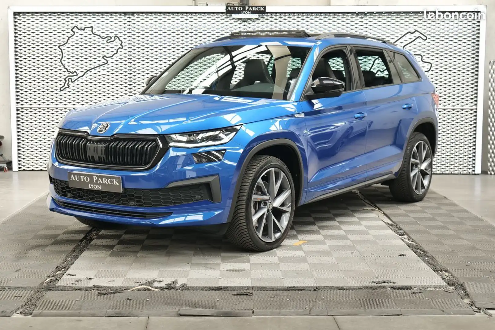 Skoda Kodiaq 2.0 tdi 150 dsg7 7places sportline 1ere main franc Bleu - 1