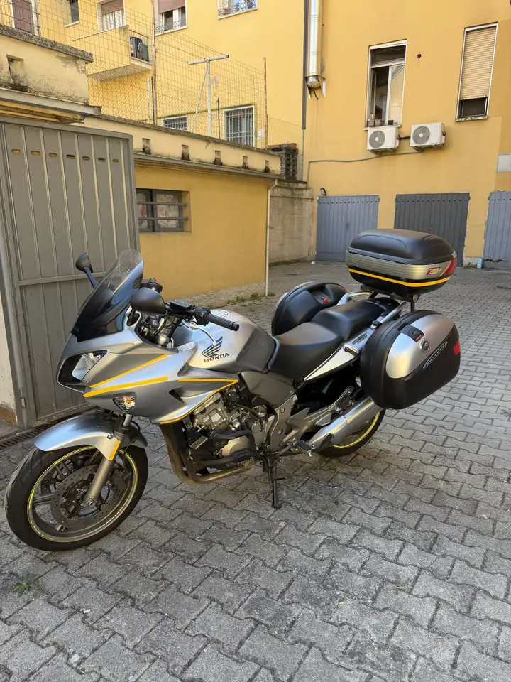 Honda CBF 1000