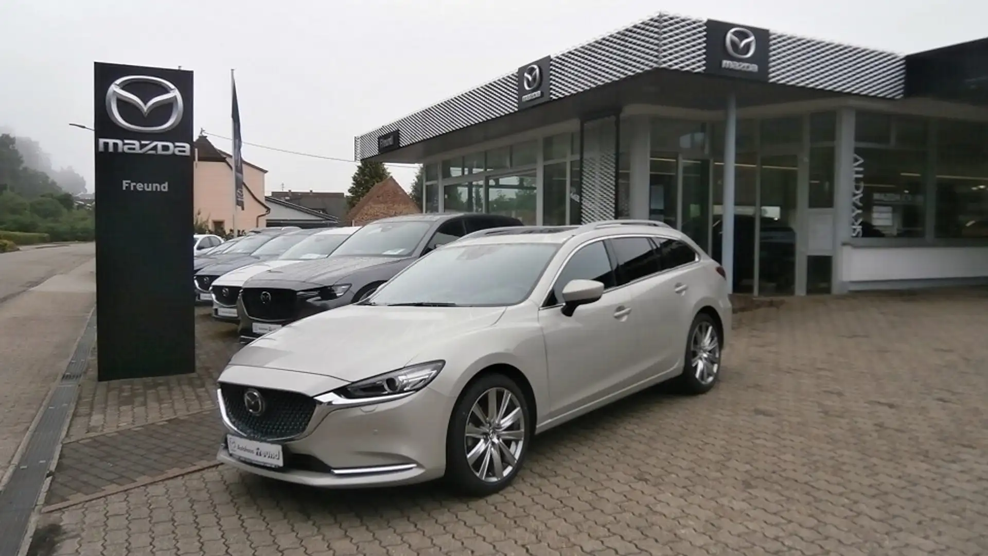 Mazda 6 2.5L SKYACTIV G 194PS 6AT FWD TAKUMI SUNROOF Gold - 2