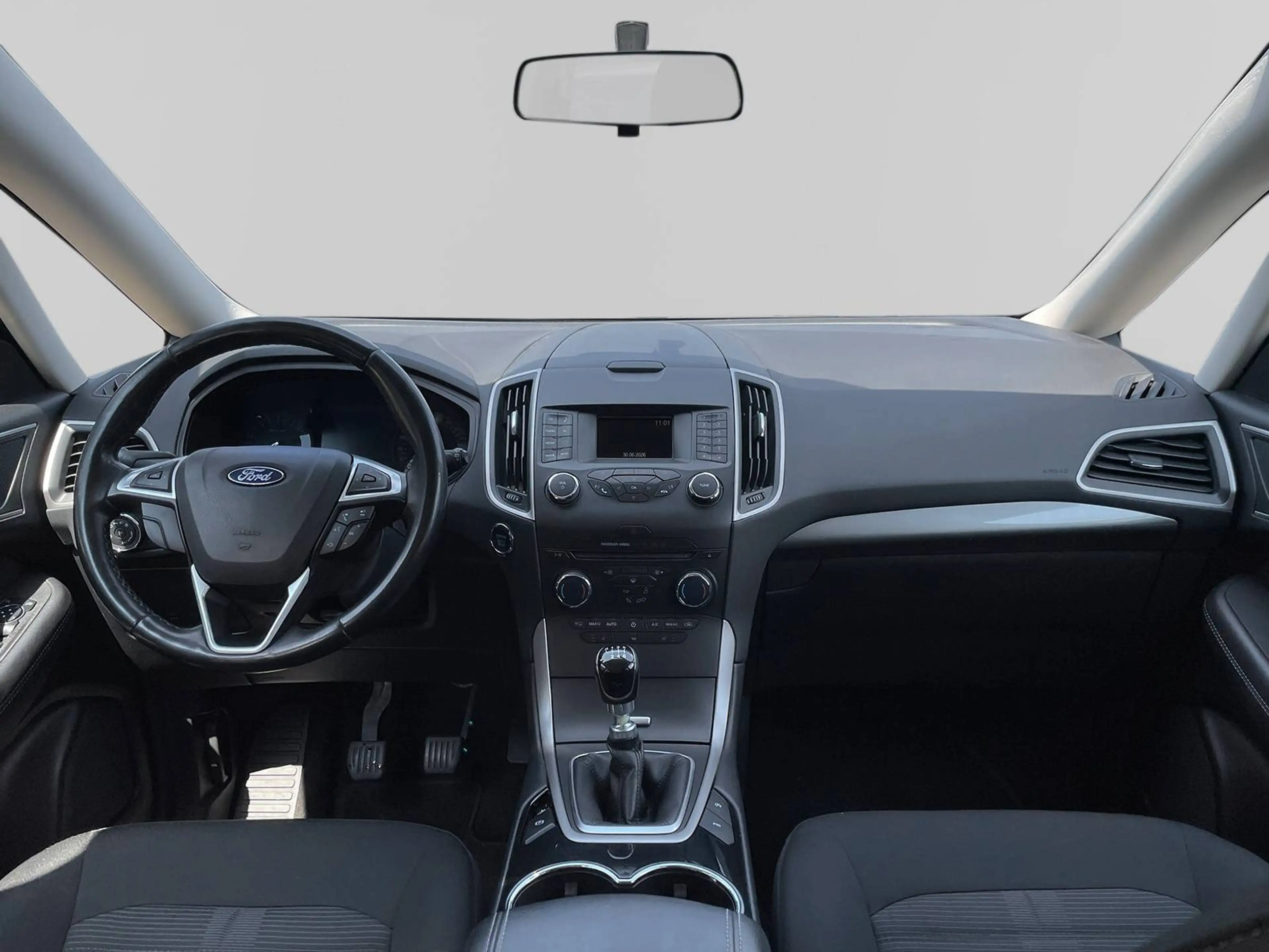 Ford Galaxy Trend — photo 3