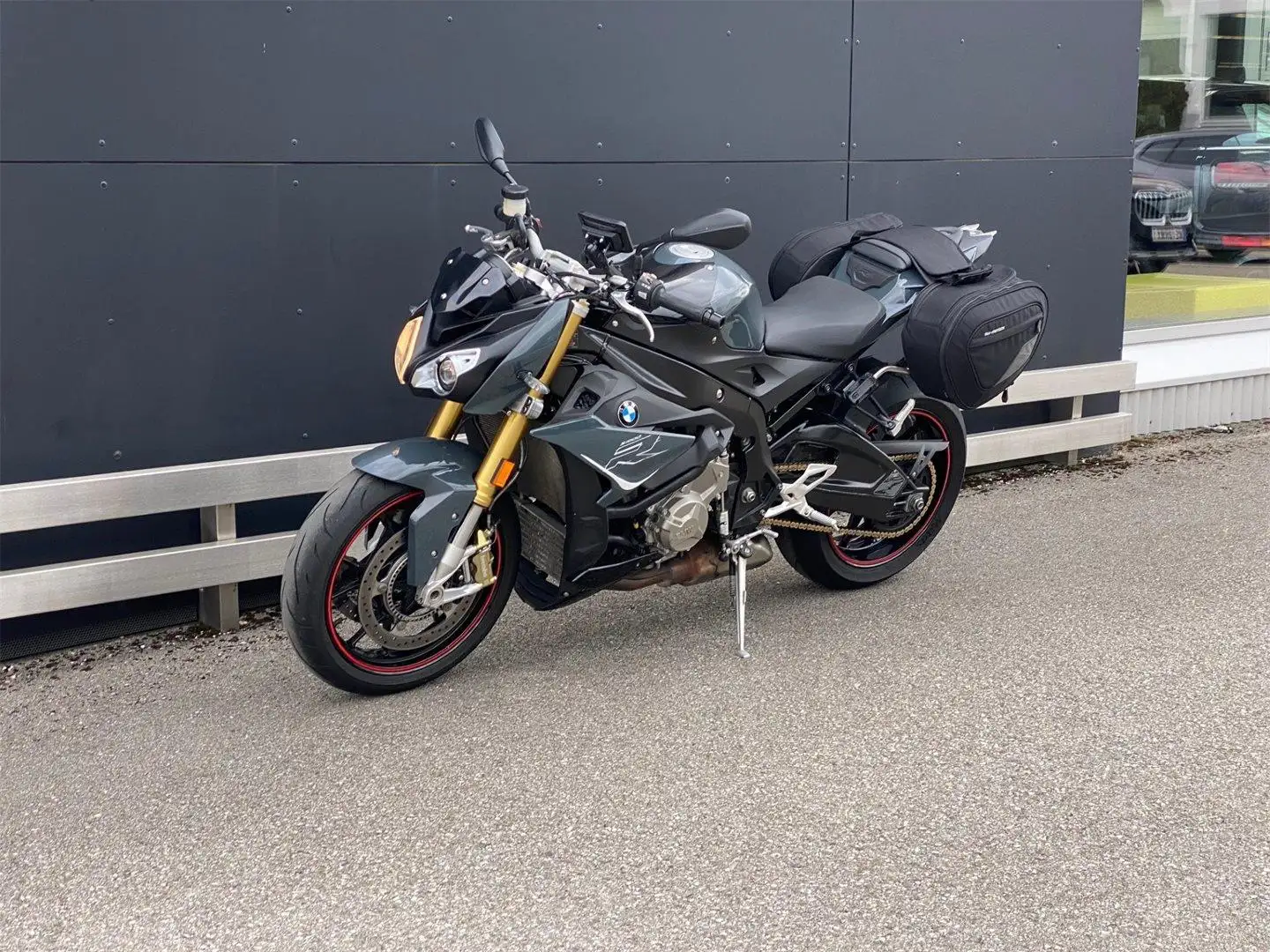 BMW S 1000 R Grau - 1