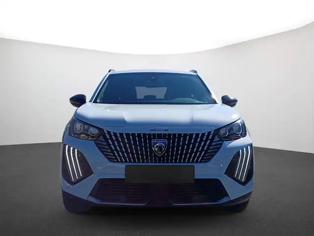 Peugeot 2008 view 2