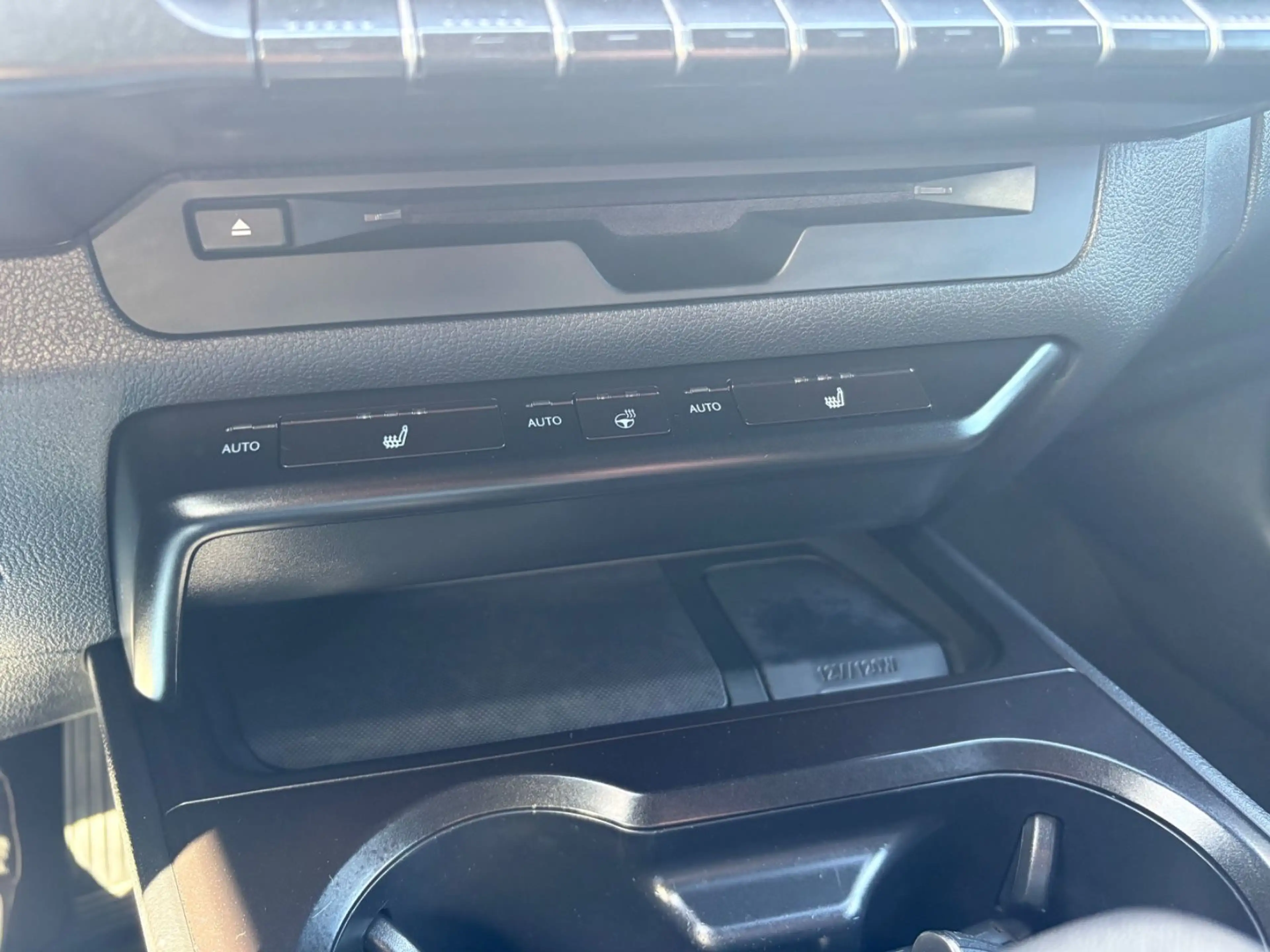 Lexus UX 250h GEPFLEGT** — photo 8