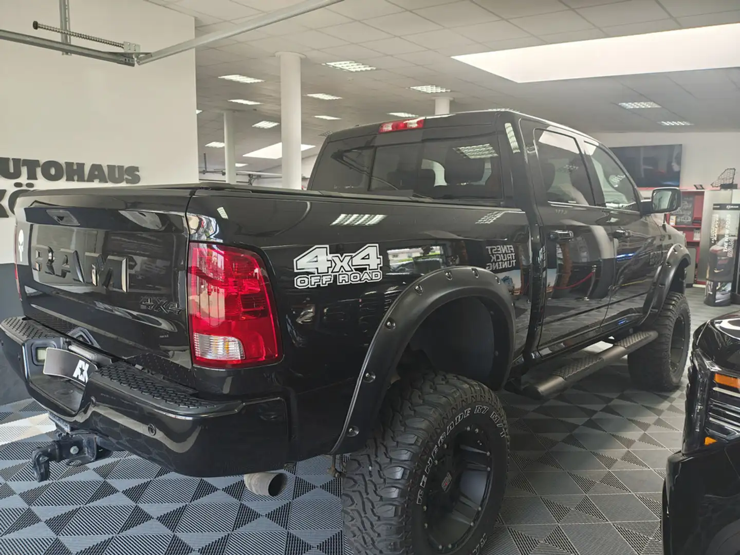 Dodge RAM 1500 5.7 V8 6"Fahrwerk 37"Reifen Offroad Black - 2