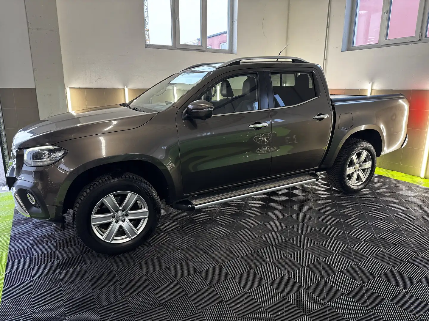 Mercedes-Benz X 250 X 250d 4Matic Doppelkabine LED/AHK/360°Kamera Brown - 2