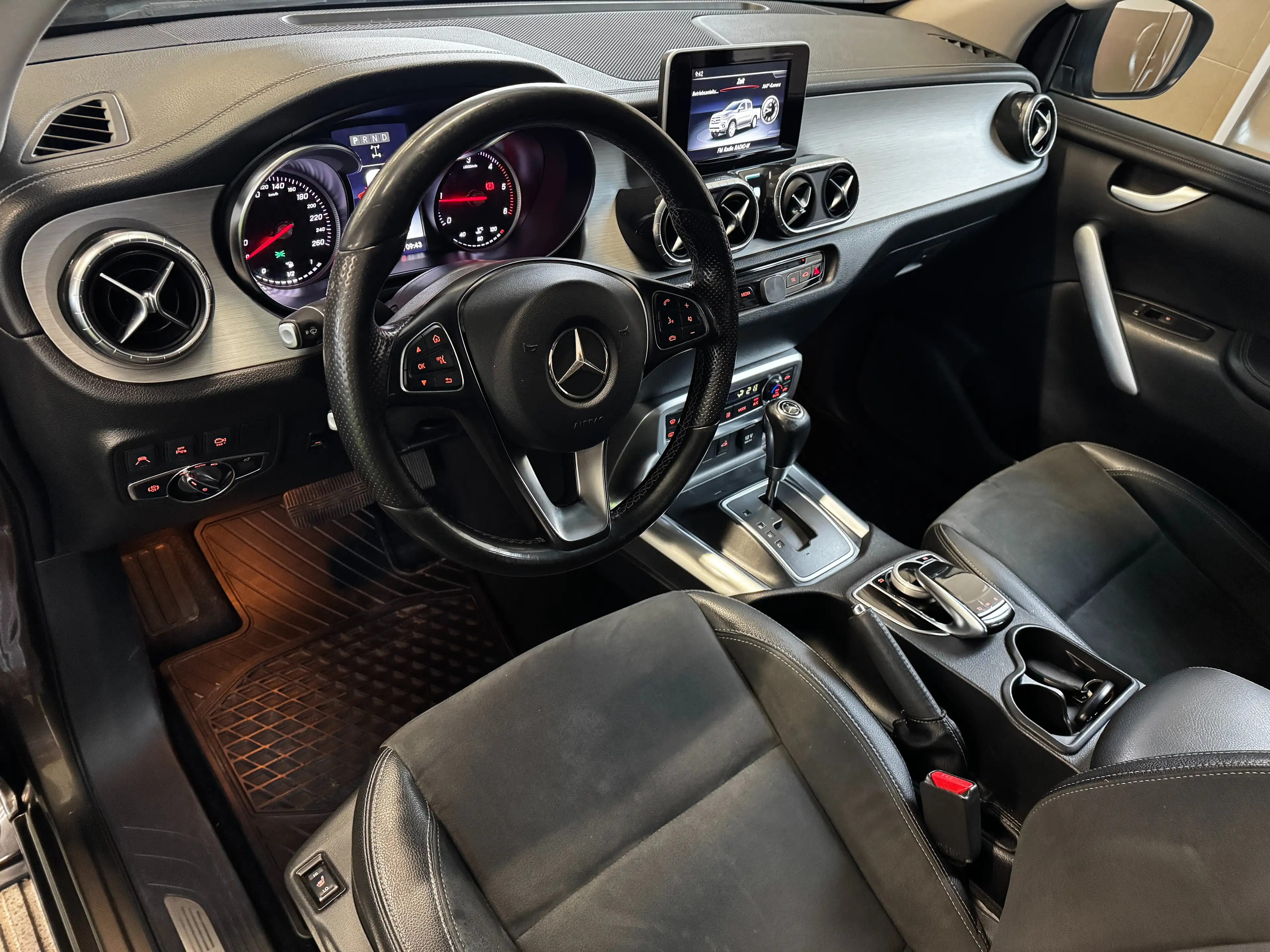 Mercedes-Benz X 250 X 250d 4Matic Doppelkabine LED/AHK/360°Kamera — photo 12
