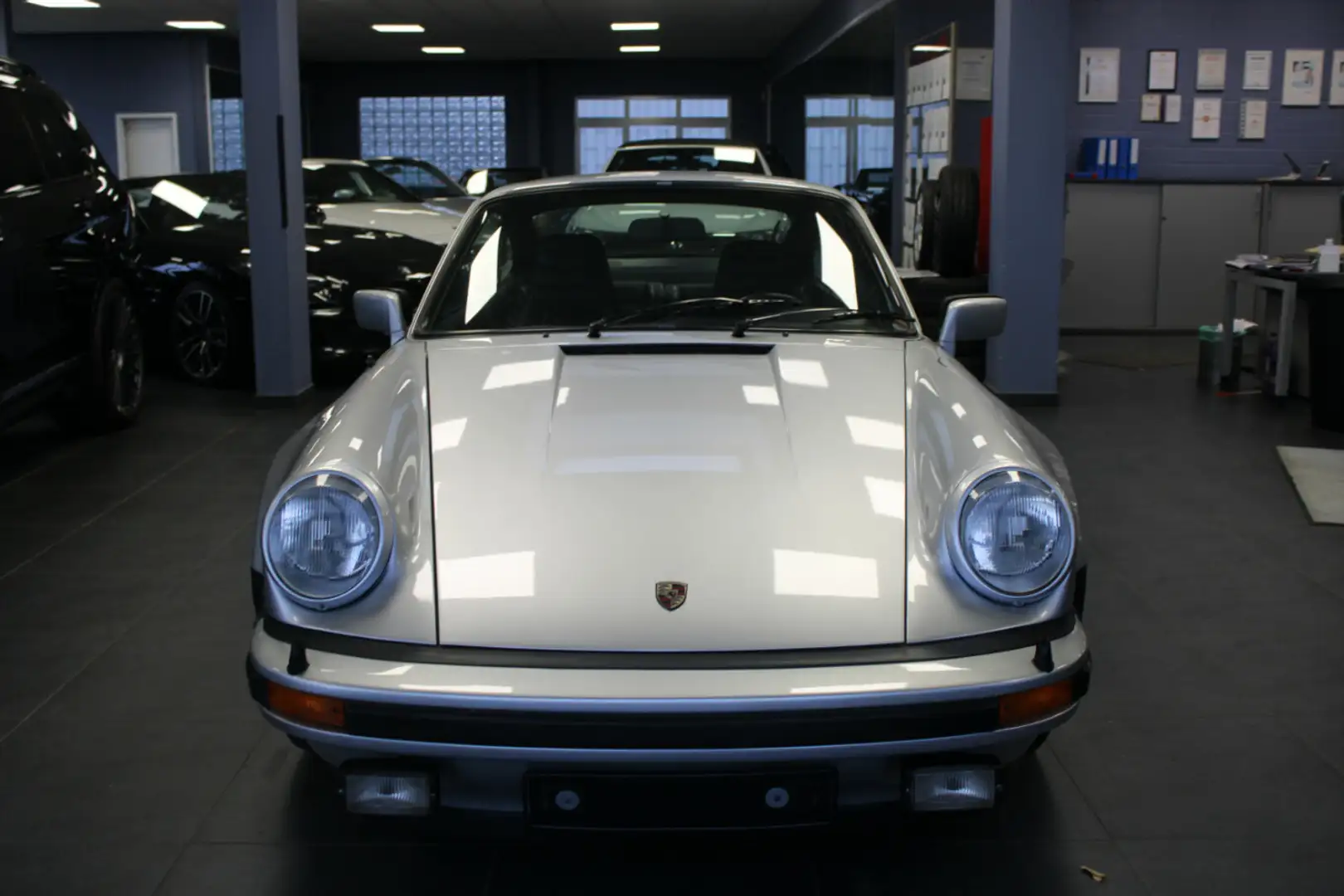 Porsche 930 Turbo 3.3 Coupe *DEUTSCHES FAHRZEUG* - 2. Hand Argent - 2