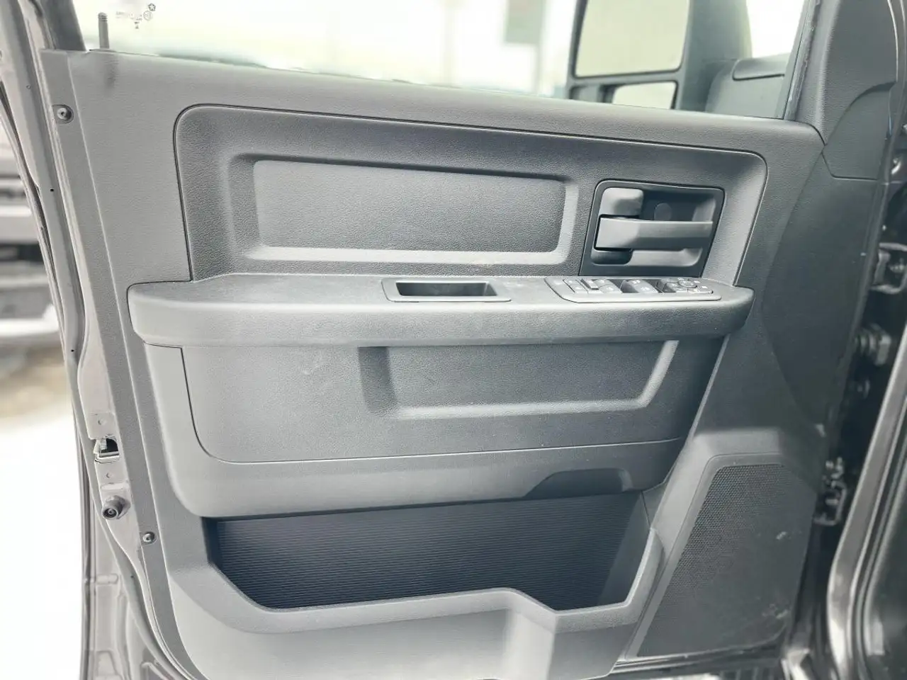 RAM 2500 снимка RAM 2500