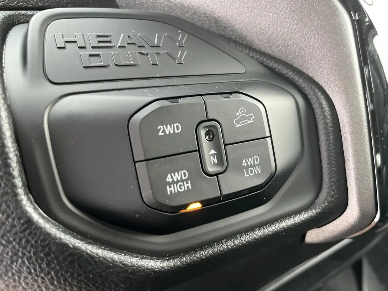 RAM 2500 снимка RAM 2500