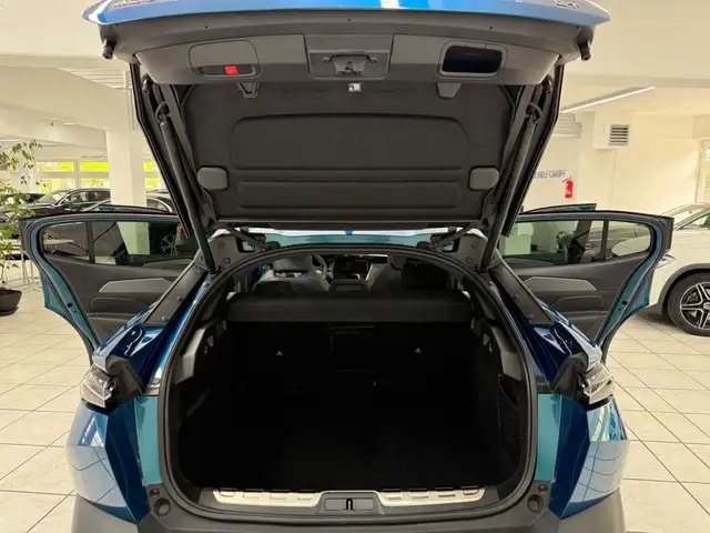 Peugeot 408 view 12