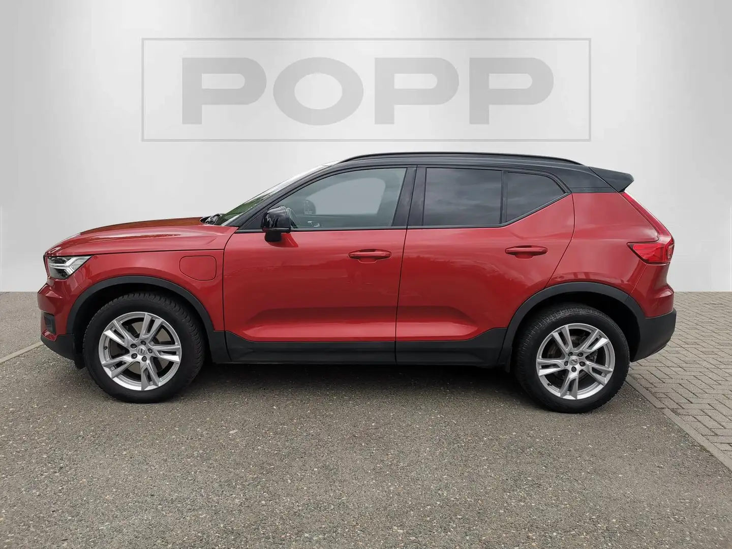 Volvo XC40 T5 RDesign Recharge 19" H&K LED LHZ RFK SHZ Rot - 2