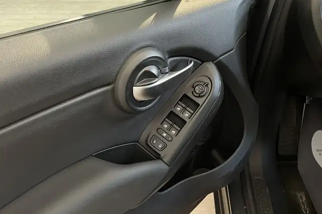 Fiat 500x view 11