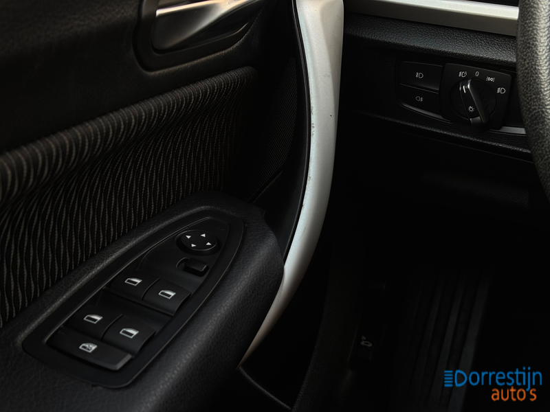 BMW 118 1-serie 118i Executive | Automaat | Navi | PDC | L — photo 17
