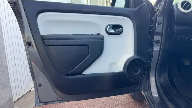 Renault Twingo view 7