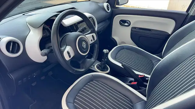 Renault Twingo view 8
