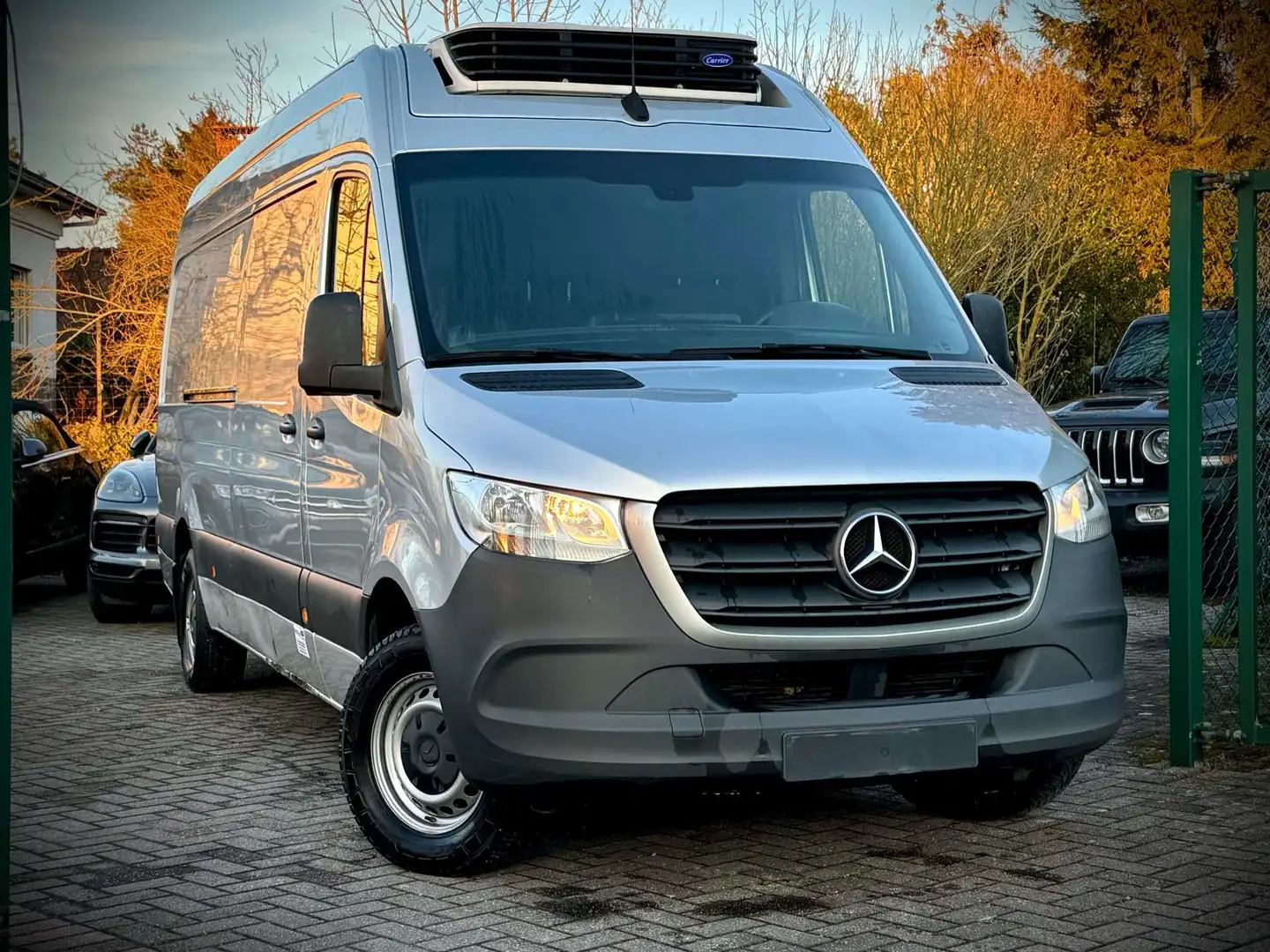 Mercedes-Benz Sprinter 316 CDI FOURGON FRIGORIFIQUE NÉGATIF 24380 Euros Gris - 1