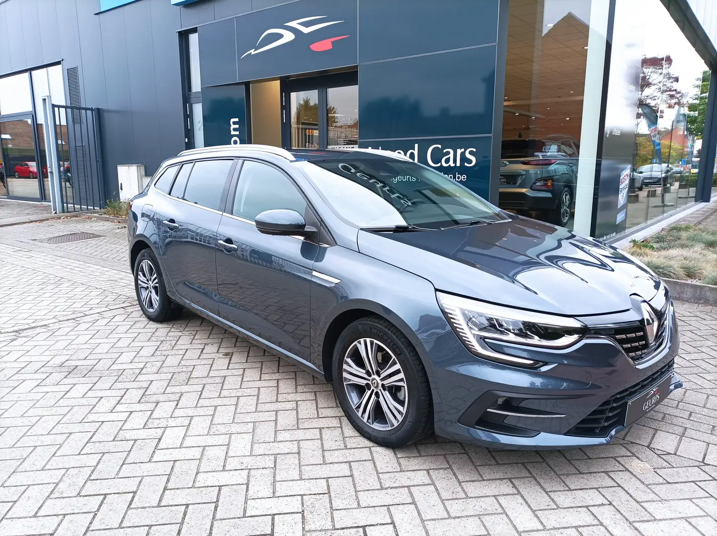 Renault Megane Megane Grandtour BLUE dCi 115 INTENS Grijs - 1