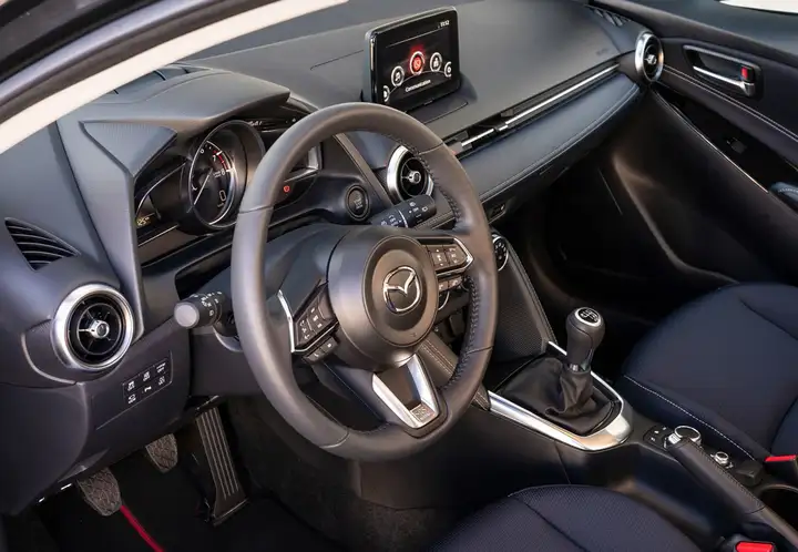 Mazda Mazda2 2 GE 1.5 MT Luxury 2017, foto 20
