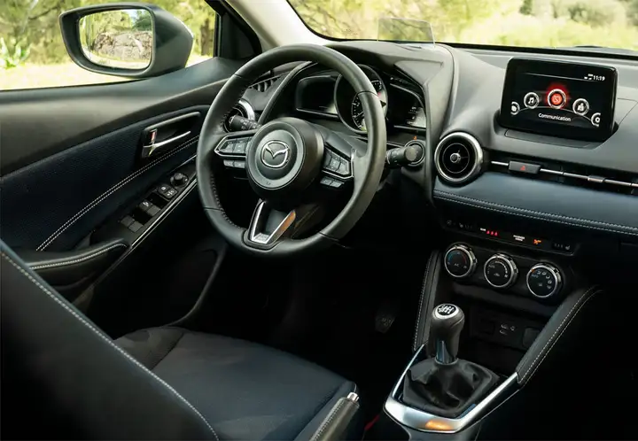 Mazda Mazda2 2 GE 1.5 MT Luxury 2017, foto 19