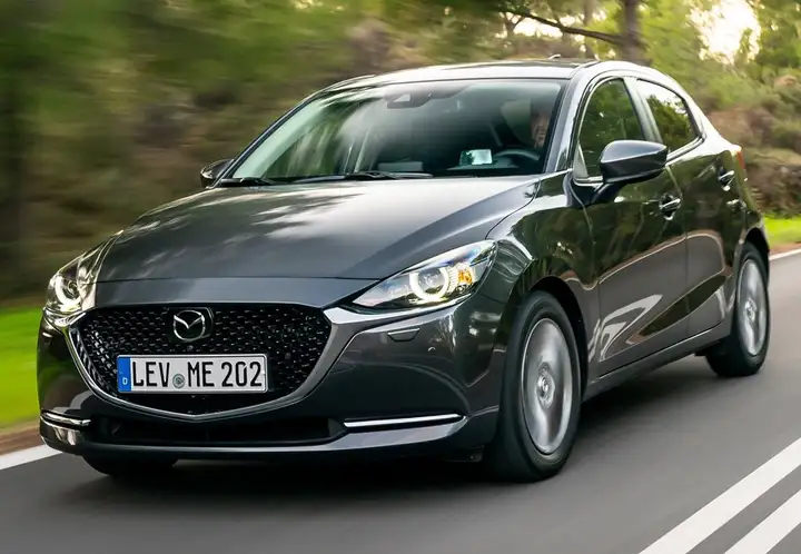 Mazda Mazda2 2 GE 1.5 MT Luxury 2017, foto 3