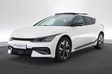 77 kWH GT Line Premium LEDER/ALCANTARA Adapt. LED