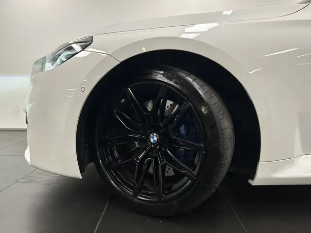 BMW M2 view 9