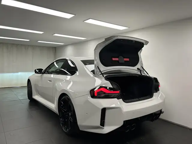 BMW M2 view 11