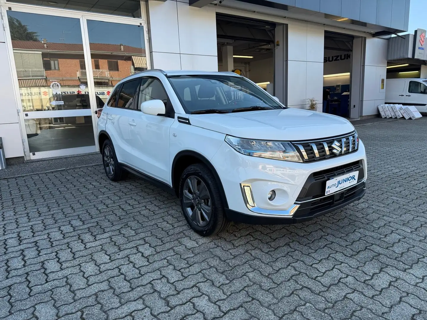 Suzuki Vitara 1.4h Cool 2wd Bianco - 2