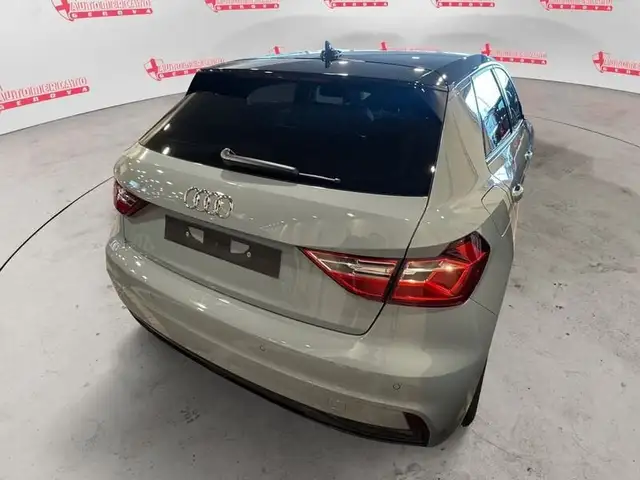 Audi A1 view 4