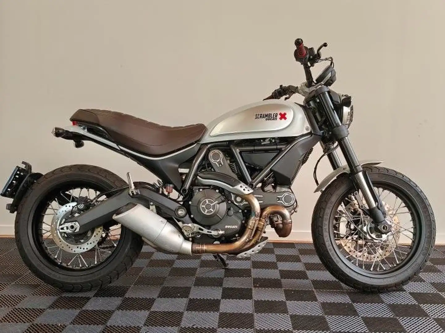 Ducati Scrambler 800 + RK Approved Gris - 1