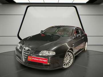 3.2 V6 Distinctive