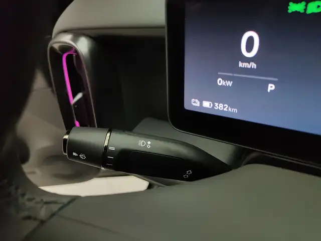 Leapmotor B05 view 13