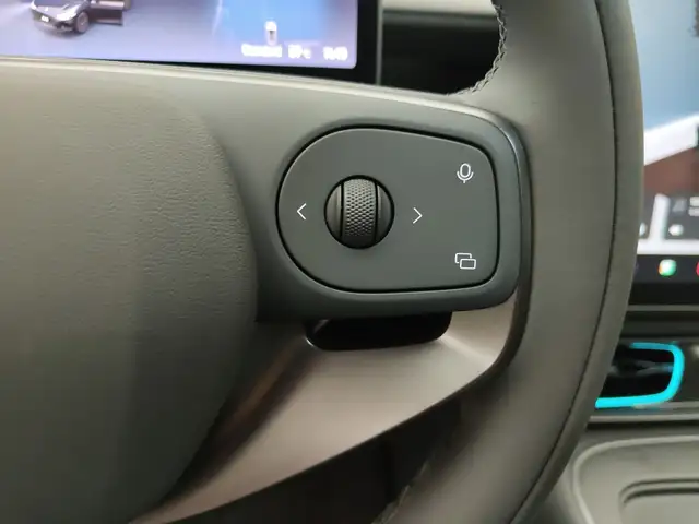 Leapmotor B05 view 15