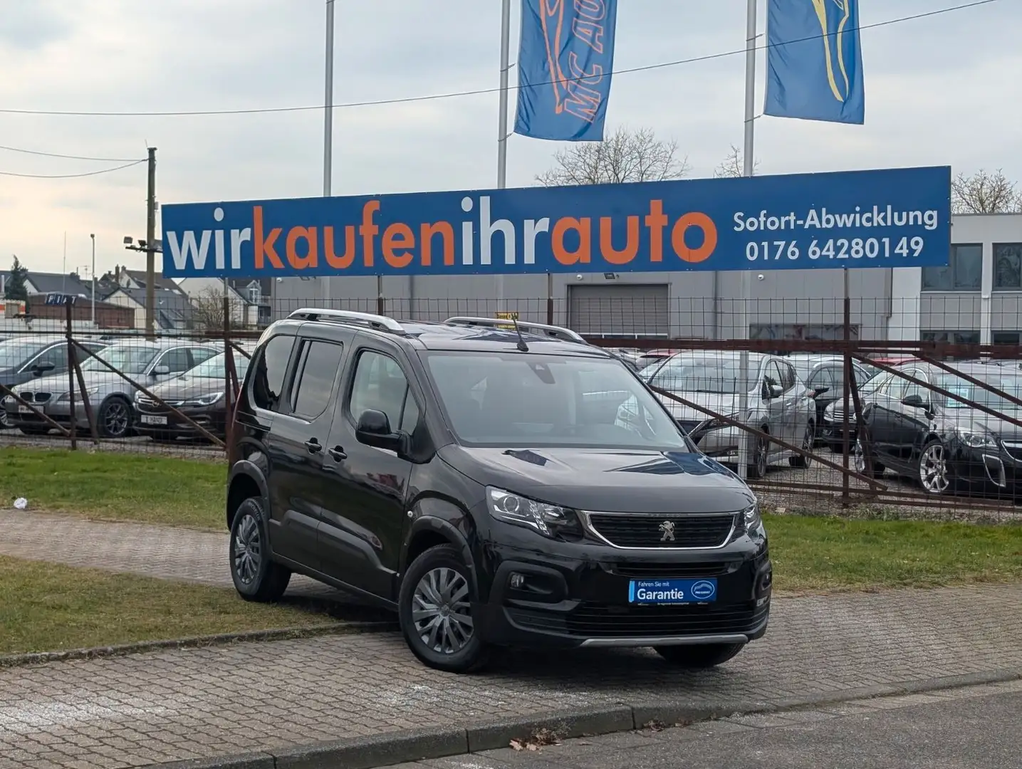 Peugeot Rifter Allure L1*NAVI*TEMPOMAT*PDC V-H*KAMERA !! Noir - 1