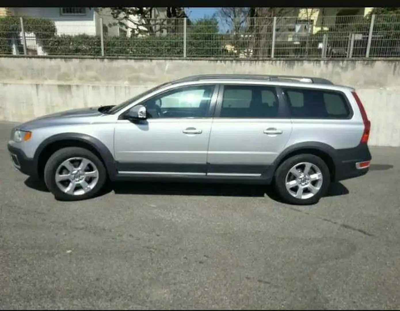 Volvo XC70 2.4 d5 Summum awd 185cv - 2