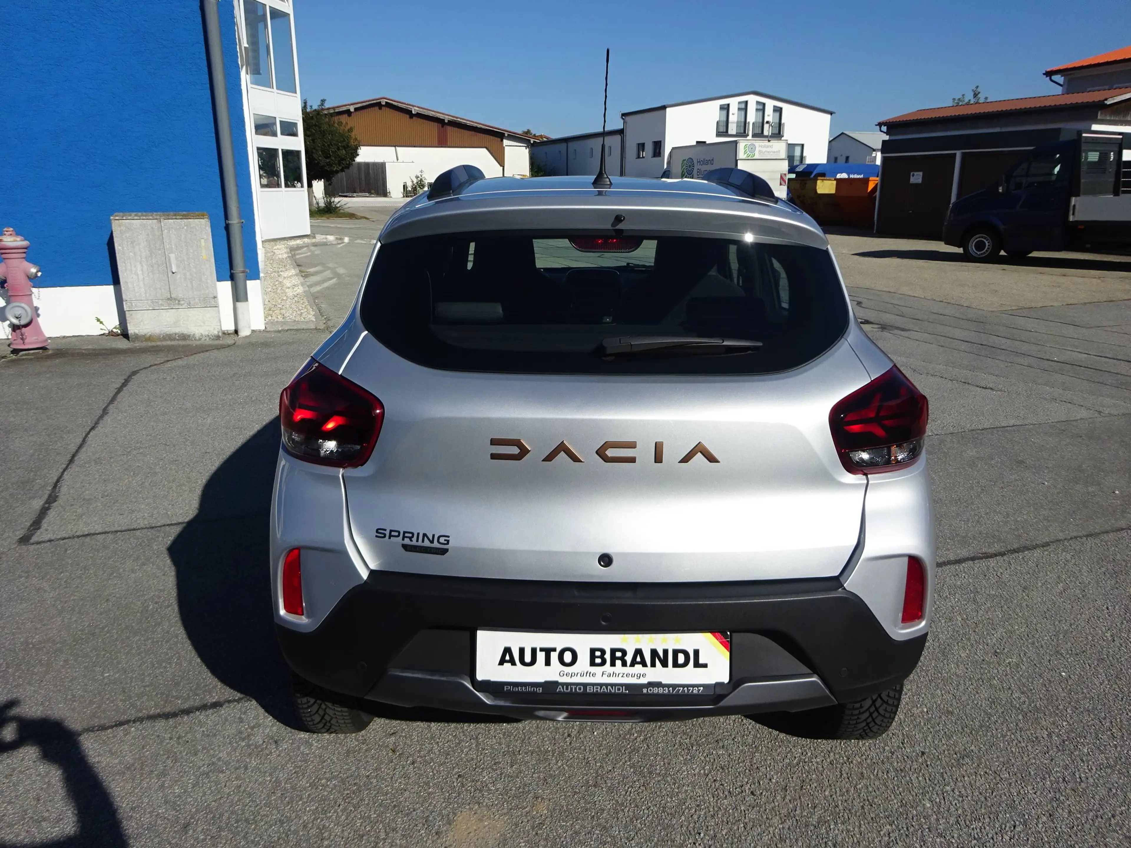 Dacia Spring Extreme 65 Electric Klima Navi Kamera TÜV+KD neu Garantie MwSt — photo 8