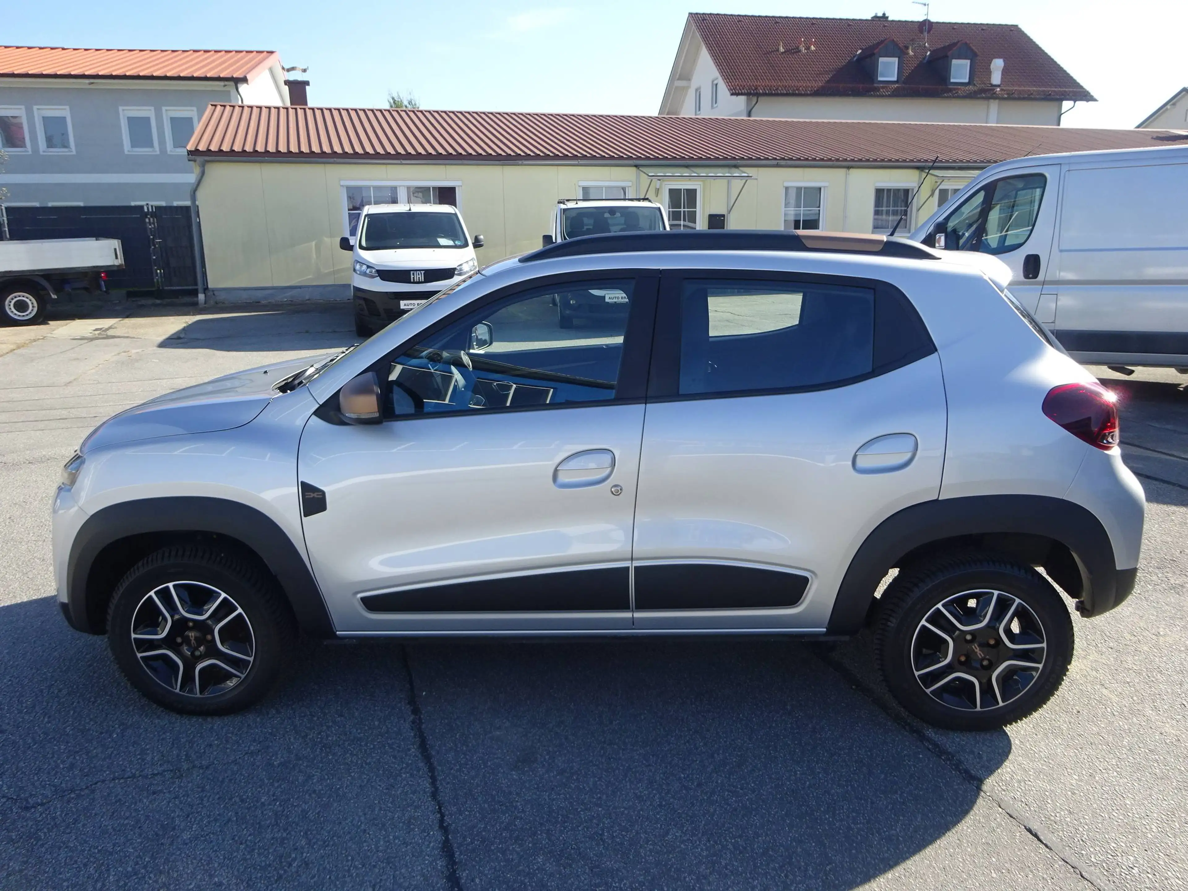 Dacia Spring Extreme 65 Electric Klima Navi Kamera TÜV+KD neu Garantie MwSt — photo 2